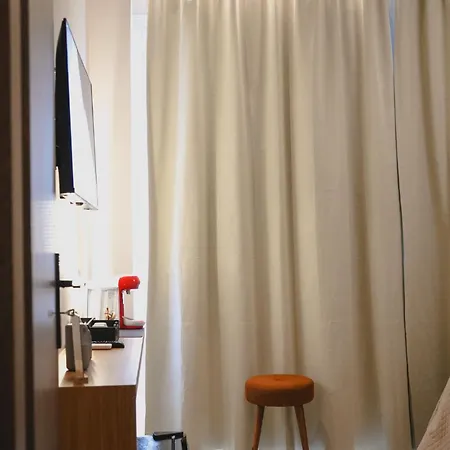 Капсульный отель Centre Local *