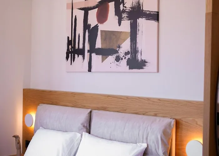 Centre Local Hotel a capsule Argo